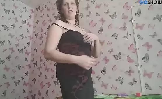Sensual MILF Enjoys Wild Dildo Pleasures