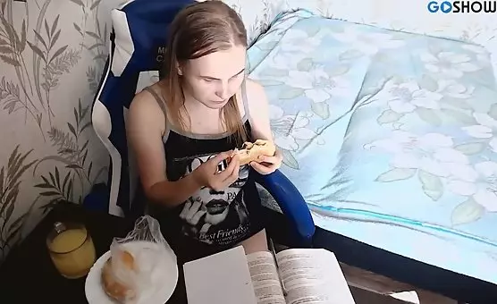 Erotic nerdy girl masturbates openly