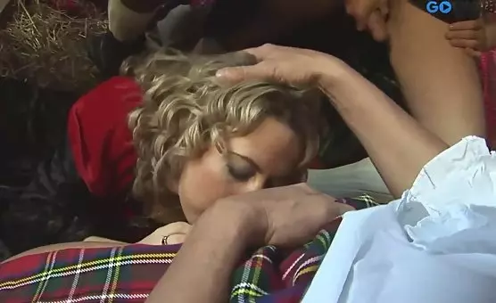 Erotic Hardcore Orgy with Double Penetration and Oral Delights